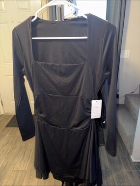 Kaximil Black Long-Sleeve Square-Neck Dress Medium
